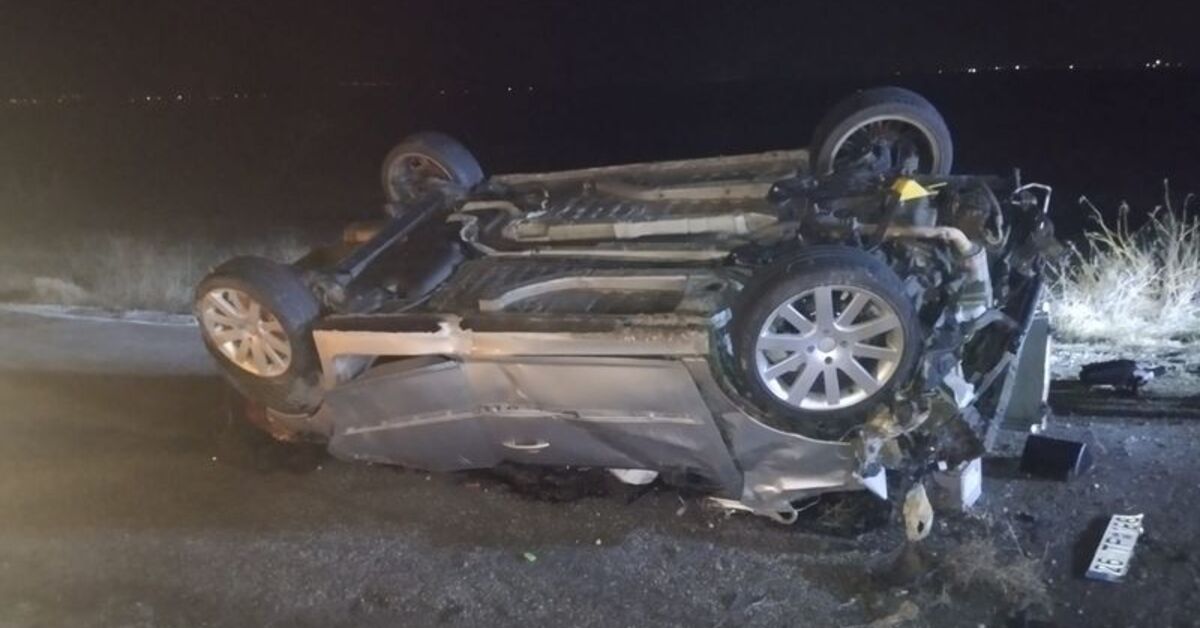 Eskişehir'de bariyerlere çarpan otomobil devrildi: 1 ölü, 3 yaralı | Son dakika haberleri
