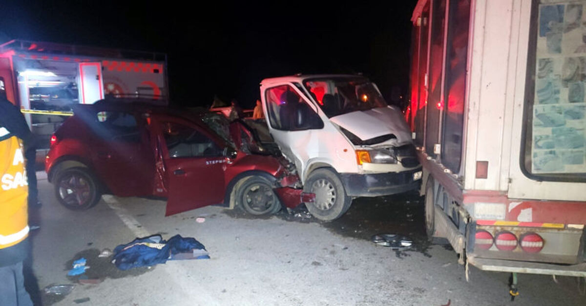 İzmir'de 3 aracın çarpıştığı kazada anne ve oğlu öldü, 4 kişi yaralandı – Güncel haberler