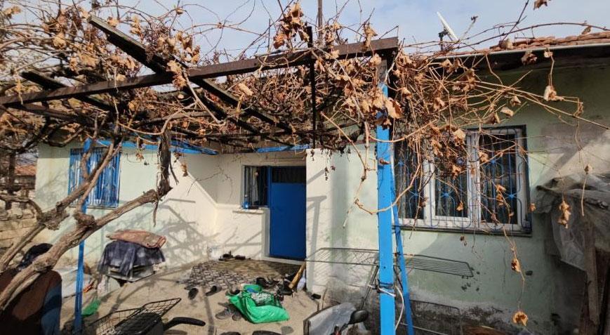 Kayseri’de feci olay! 2 kardeş öldü, anne ve 3 çocuğu hastanede