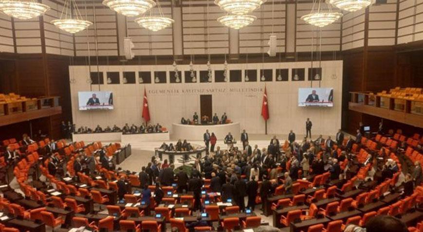 Meclis’te ‘alkış’ gerginliği