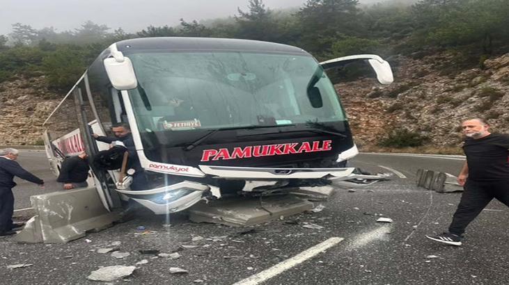 Muğla’da feci kaza! Yolcu otobüsü bariyerlere saplandı! 5 kişi yaralı