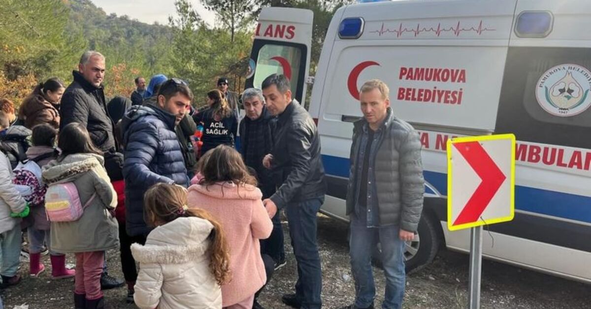 Öğrenci midibüsü devrildi: 23 yaralı | Son dakika haberleri