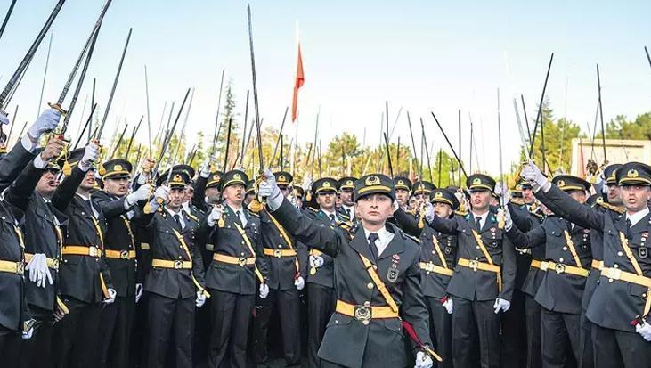 Son Dakika Haberleri: Teğmenlerin kılıçlı yeminiyle ilgili yeni gelişme