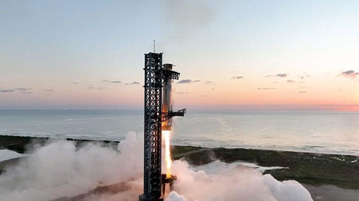 SpaceX’in Starship roketi 5. test uçuşunda başarılı iniş yaptı