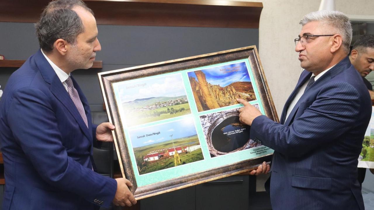 Yeniden Refah Partisi’nde şok! Bir belediye başkanı daha istifa etti!