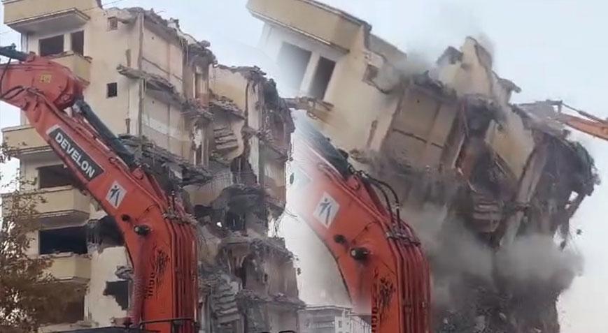 Yer: Gaziantep! 6 katlı bina yıkım sırasında çöktü