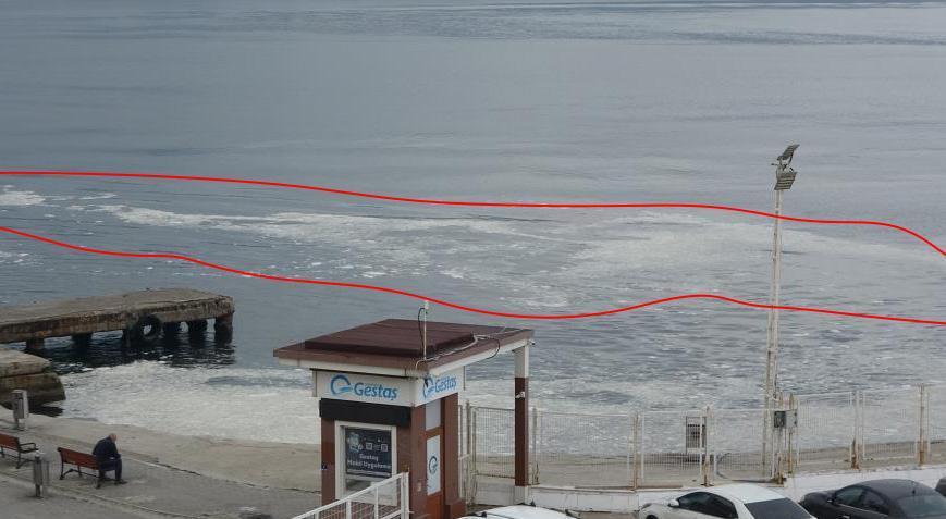 Çanakkale Boğazı’nı kaplamaya başladı! Endişe büyüyor