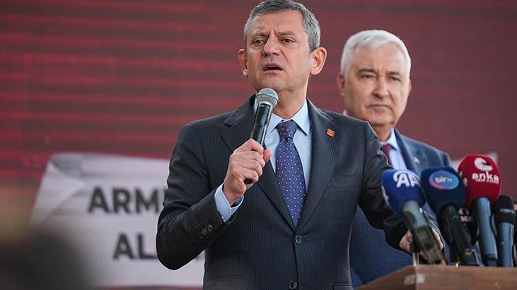 CHP lideri Özel, İzmir’de toplu açılış ve temel atma törenine katıldı