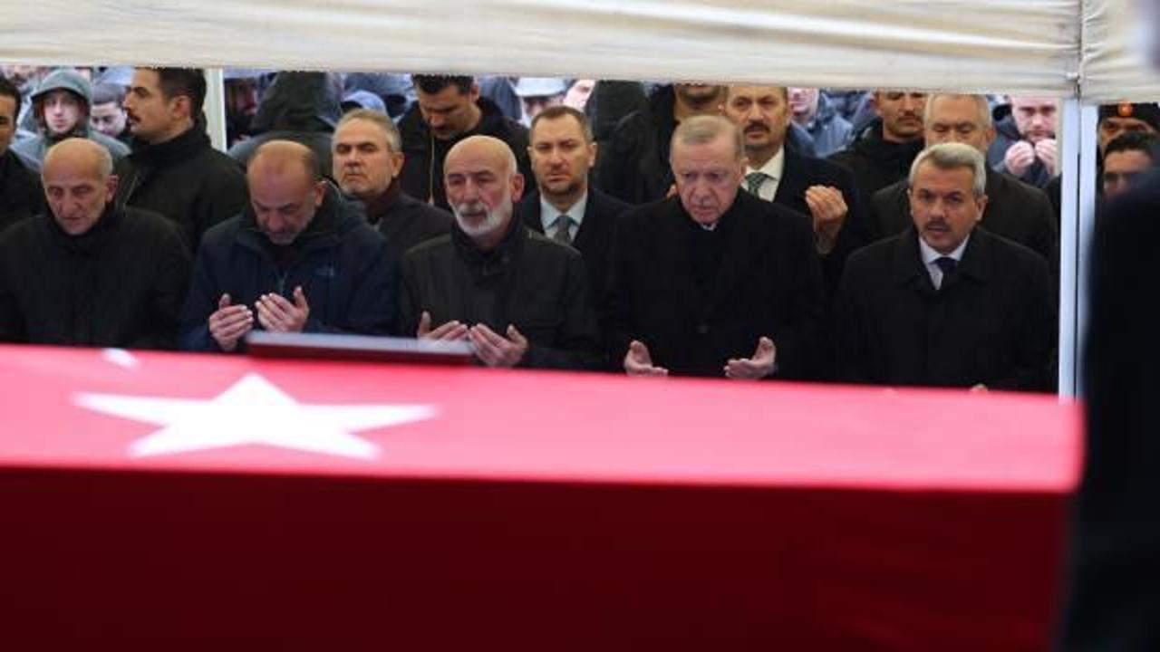Cumhurbaşkanı Erdoğan, Mehmet Karslı’nın cenaze törenine katıldı