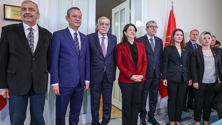DEM Parti heyetinden CHP’ye ziyaret