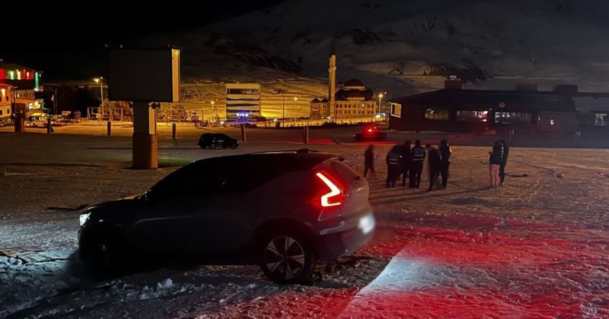 Drift için Erciyes'e çıktığı ciple kara saplandı | Son dakika haberleri