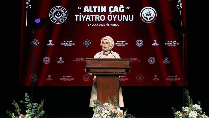 Emine Erdoğan ‘Altın Çağ’ oyununu izledi! ‘Her biriniz işlendiğinde göz kamaştıracak birer cevhersiniz’