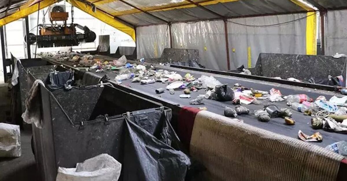 Eskişehir haberleri: Çöpleri ayrıştıran bant üzerinde yeni doğmuş bebek | Son dakika haberleri