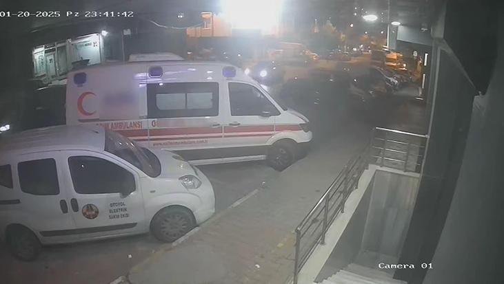 İstanbul’da ambulansa kurşun yağmuru! Şok görüntü