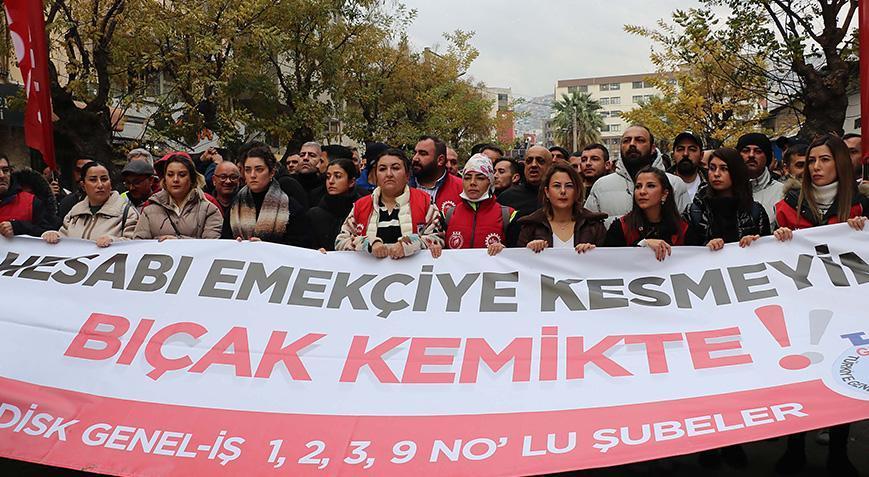 İzmir Büyükşehir Belediyesi’nde maaş krizi! İşçiler eylem başlattı