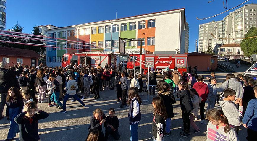 Okulda yangın paniği! Öğrenciler tahliye edildi
