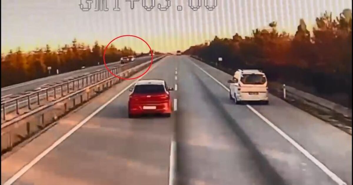 Otomobiliyle ters yöne girip, ciple çarpışması kamerada: 1 ölü, 4 yaralı – Güncel haberler