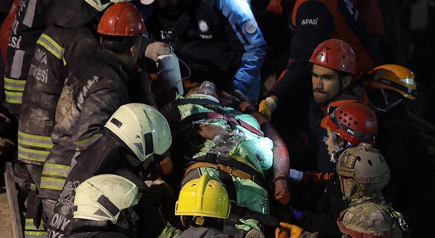 Son dakika: Konya’da çöken binadan 2 kişi sağ olarak kurtarıldı