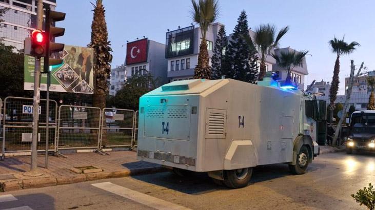 Son dakika… Mersin’de Akdeniz Belediye Başkanı gözaltına alındı