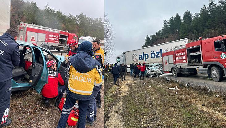 Tokat’ta feci kaza! Otomobil ile TIR çarpıştı: 2 ölü, 1 yaralı