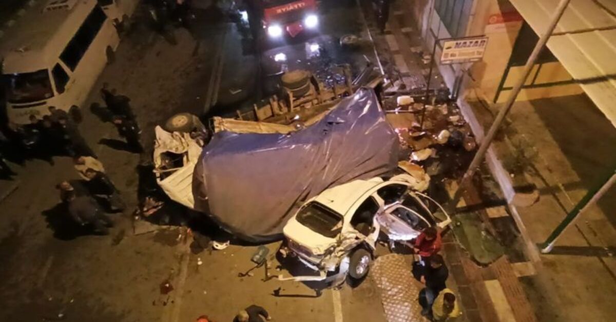 7 araca çarpıp köprüden uçtu! 3 ölü, 12 yaralı | Son dakika haberleri