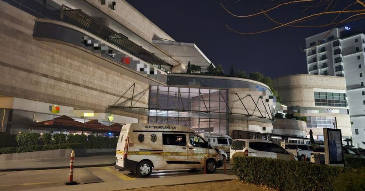 Adana haberleri: Gece AVM'ye girip kuyumcuyu soydu! Kilolarca altınla kaçtı | Son dakika haberleri