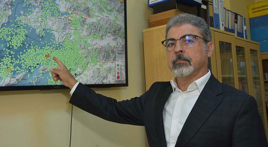 Ege’de deprem fırtınası! Prof. Dr. Sözbilir’den dikkat çeken açıklama
