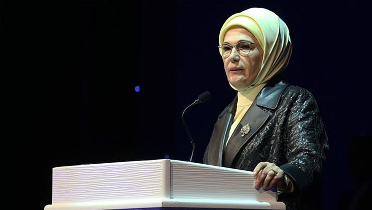 Emine Erdoğan’dan 6 Şubat mesajı: Birbirimize kenetlenerek mücadeleden vazgeçmedik