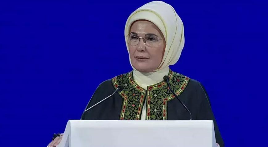 Emine Erdoğan’dan Antarktika’da mikroplastik tespitine ilişkin paylaşım