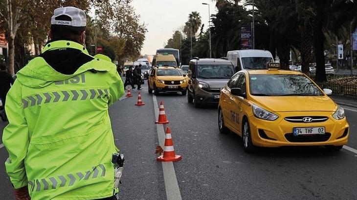 Emniyet açıkladı! İstanbul’da Pazar günü bazı yollar trafiğe kapatılacak