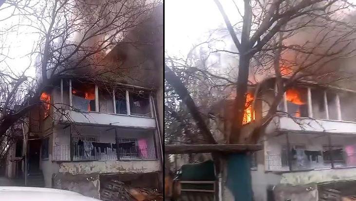 İstanbul’da 2 katlı binada korkutan yangın