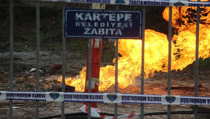 Kocaeli’nde metan gazı paniği! Saatlerdir yanıyor