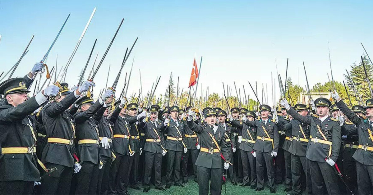 Son dakika haberi: MSB'den teğmenlerle ilgili açıklama!