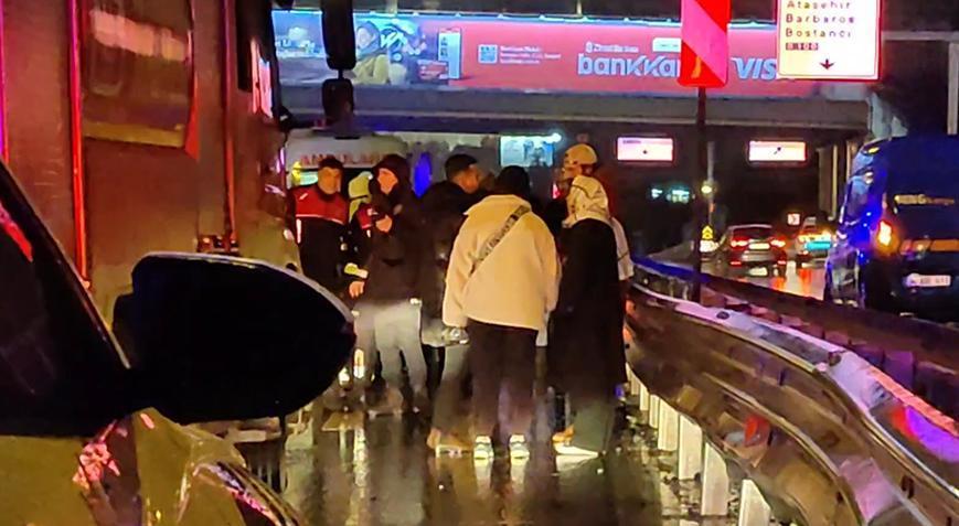TEM’de gece yarısı feci kaza: 1 ölü, 2 yaralı var