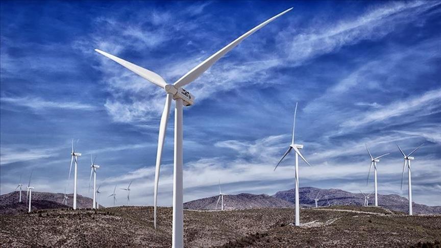 Türkiye’nin rüzgar enerjisi kurulu gücü 13 bin megavatı geçti