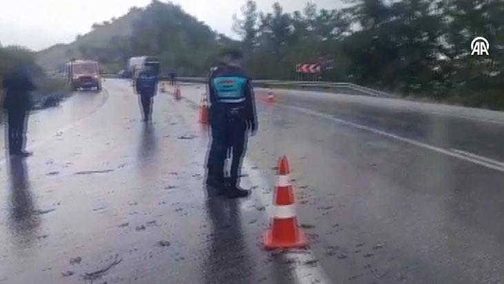 Antalya’da korkunç kaza! Ölü ve yaralılar var
