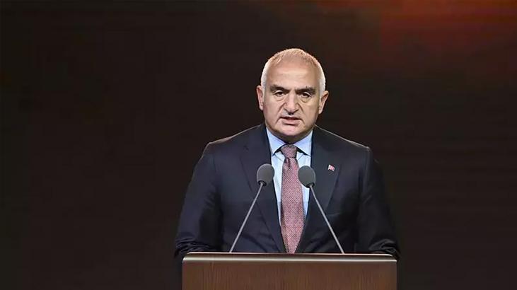 Bakan Ersoy’dan Külliye’de Ramazan paylaşımı! Vatandaşları davet etti