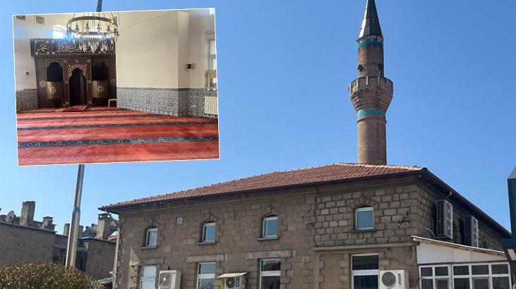 Cami kıblesinin yanlış olduğu 74 yıl sonra anlaşıldı!