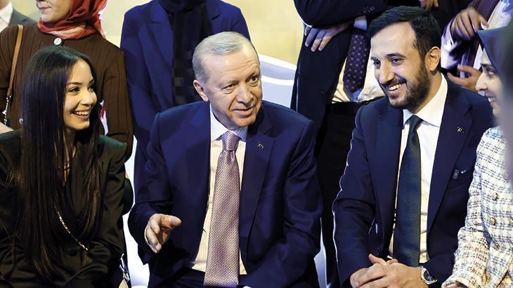 Cumhurbaşkanı Erdoğan, İstanbul’da gençlerle bir araya geldi
