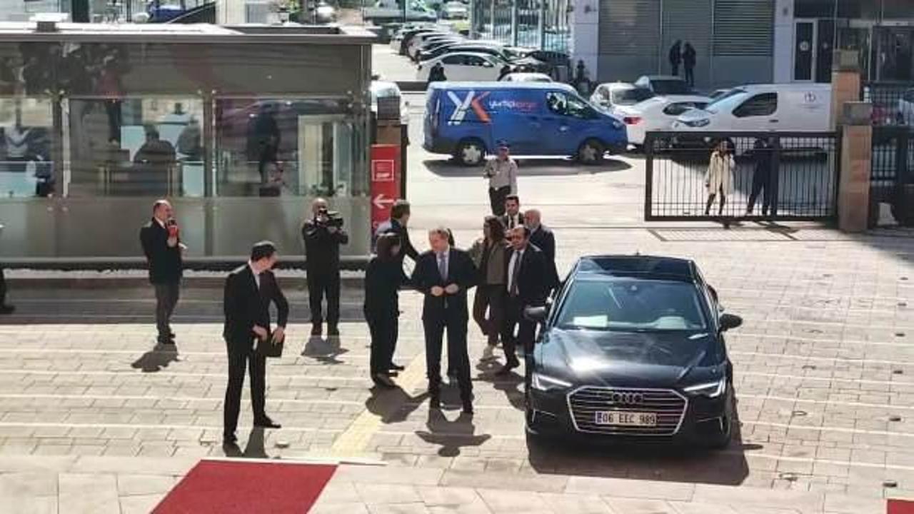 DEM Parti heyeti, CHP’ye geldi