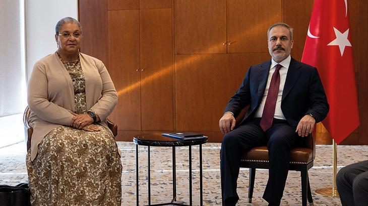 Dışişleri Bakanı Hakan Fidan, BM Libya Özel Temsilcisi Tetteh’i kabul etti