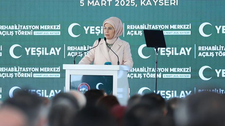 Emine Erdoğan’dan önemli uyarı: Çocuklarımızı bu ‘dijital dadılar’ın elinden kurtaralım