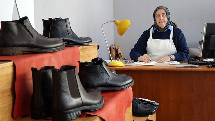 Gördüğü ilanla mesleğe başladı: Bölgenin tek kadın ayakkabı tasarımcısı oldu!