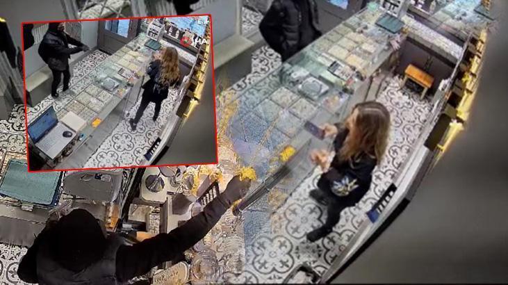 Kuyumcuda dehşet anları kamerada! ‘Stres yapma sıkarım’