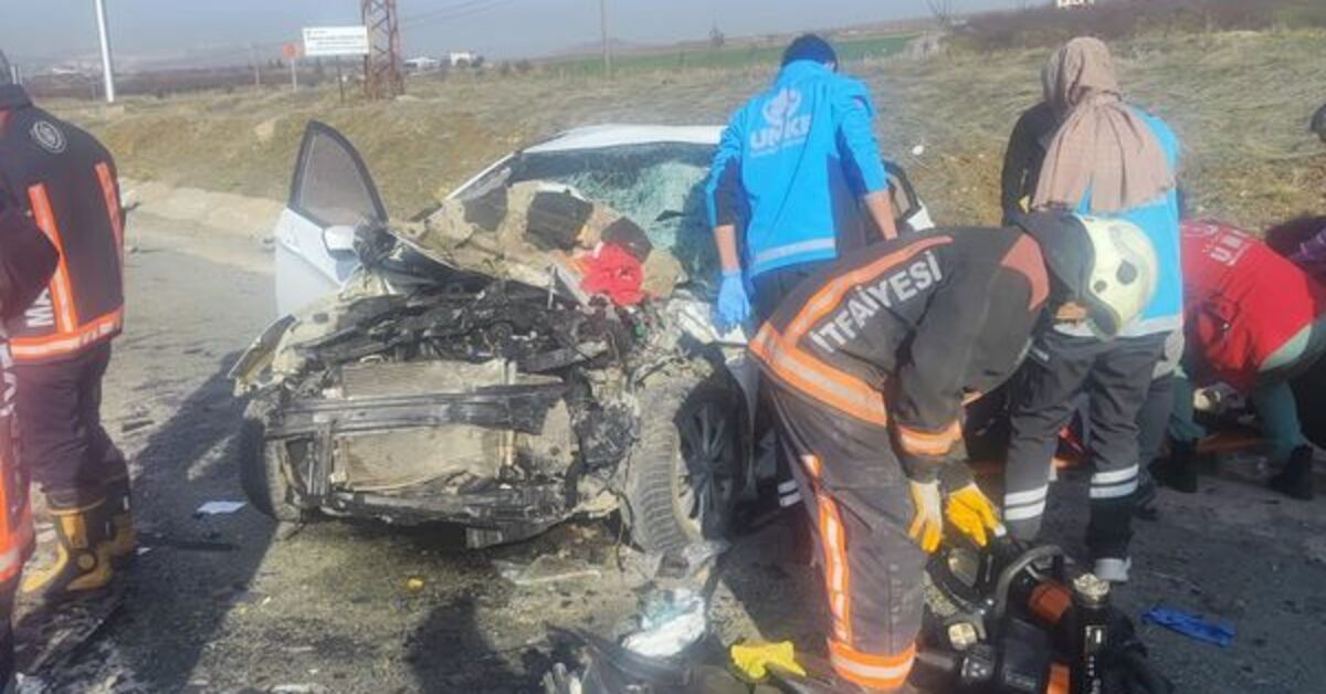 Malatya'da otomobilin TIR'a çarpması sonucu 3 kişi öldü – Güncel haberler