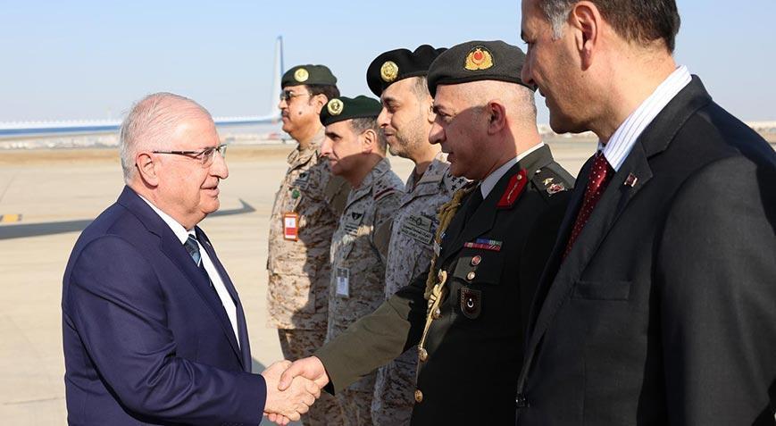 Milli Güvenlik Bakanı Güler Suudi Arabistan’a gitti