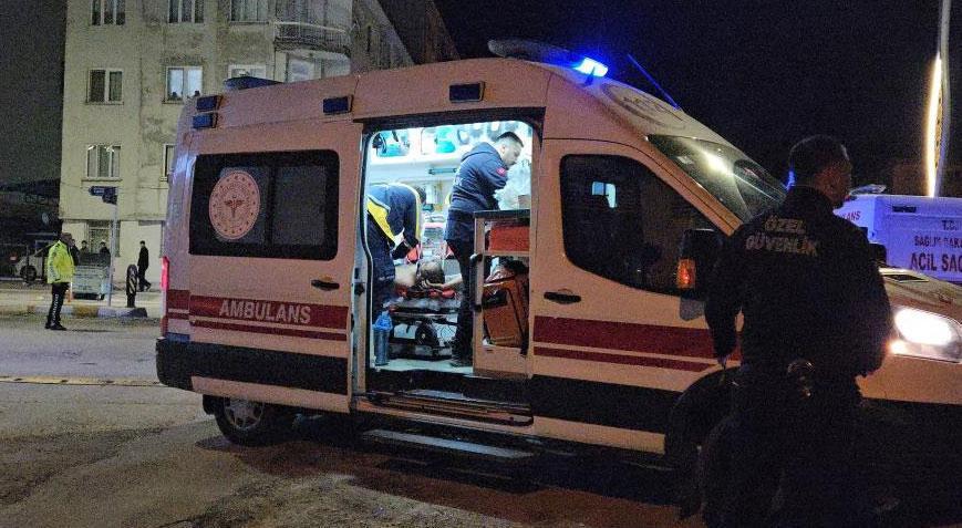 Restorandaki bıçaklı kavgada kan aktı! Ölü ve yaralılar var
