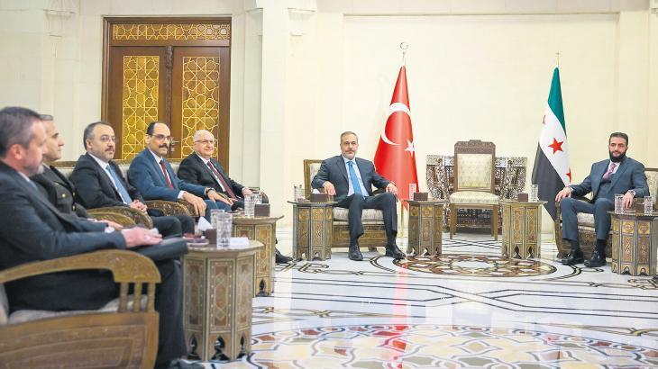 SDG ile anlaşmanın ardından Şam’a sürpriz üçlü ziyaret