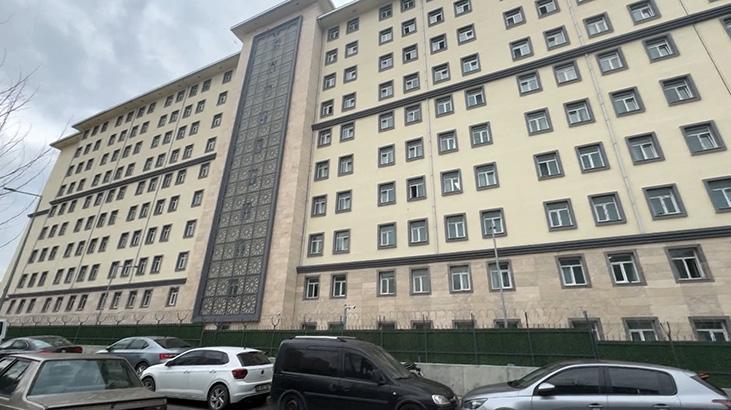 Skandal olay! Kız öğrenciyi takip etti, ‘mutfak görevlisiyim’ diyerek peşinden yurda girdi
