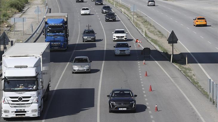 Valilik duyurdu: Kamyon, çekici ve tanker cinsi araçlara trafik yasağı